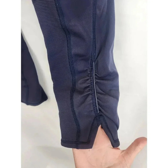 Lululemon Leggings Navy Blue Size 4. - Picture 3 of 9